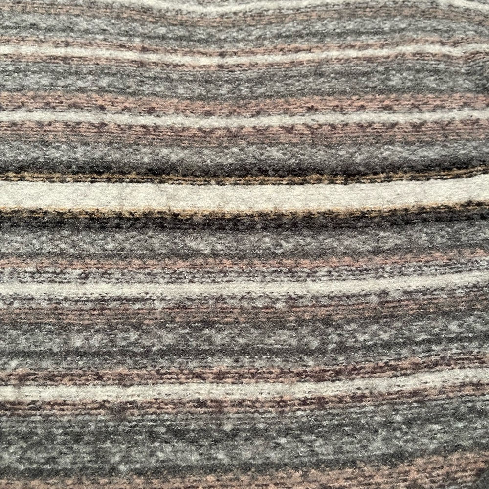 Turtle neck - Picture 2 of 3